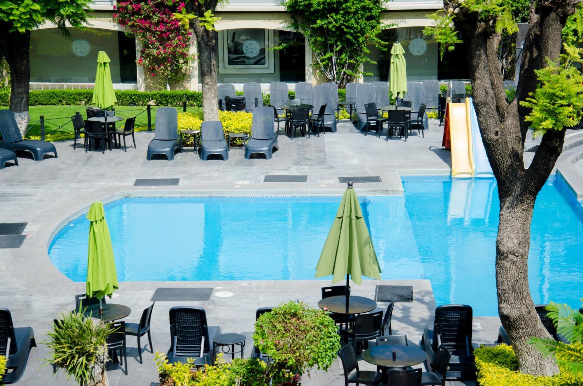 Hotel Plaza Camelinas Querétaro